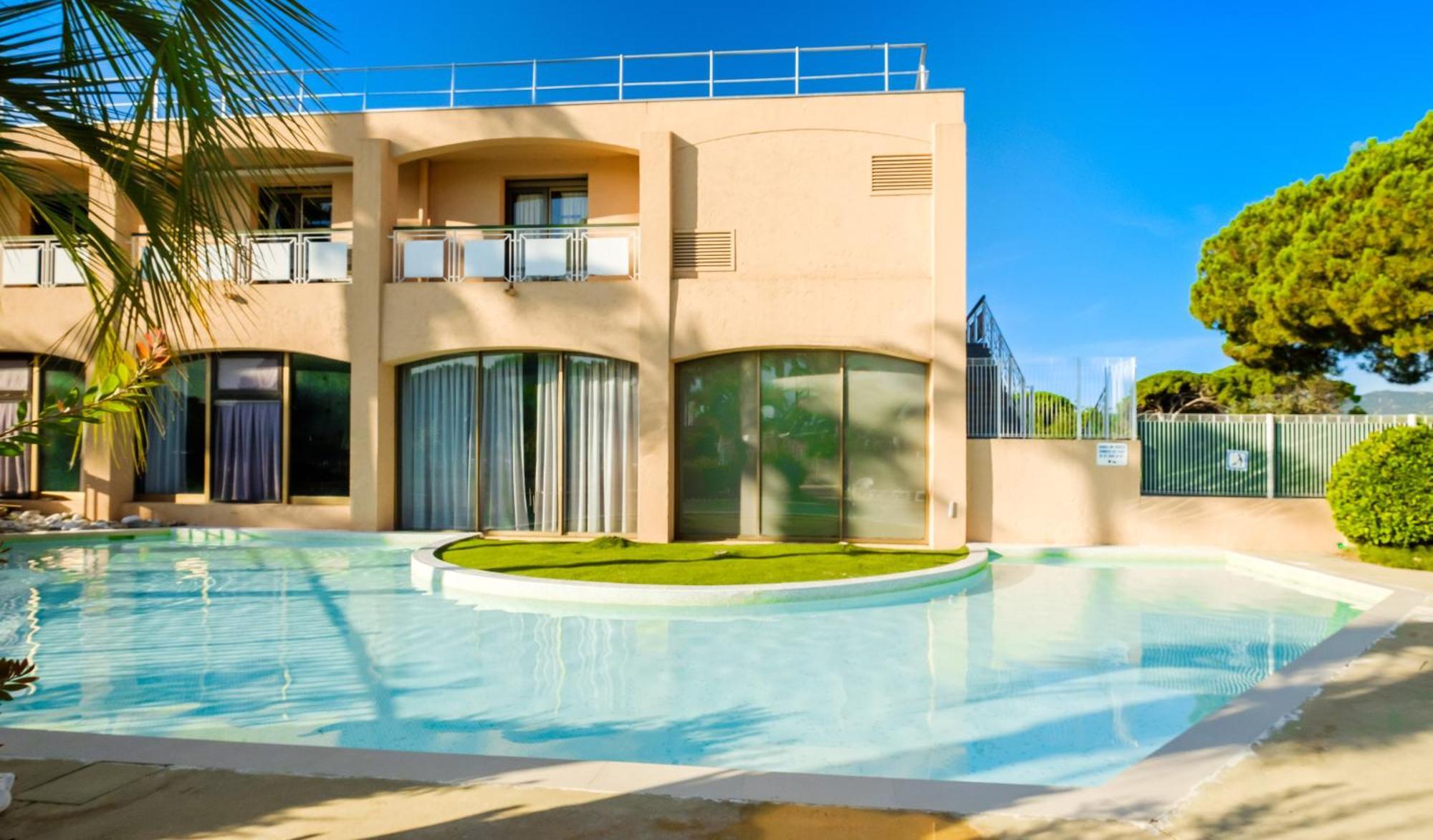 Résidence Pierre&Vacances Les Rives de Cannes Mandelieu Exterior foto
