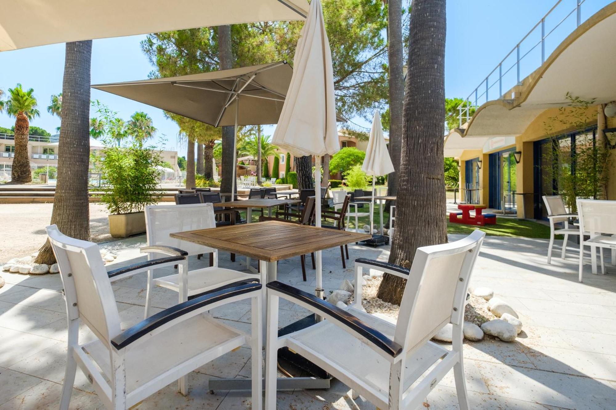 Résidence Pierre&Vacances Les Rives de Cannes Mandelieu Exterior foto